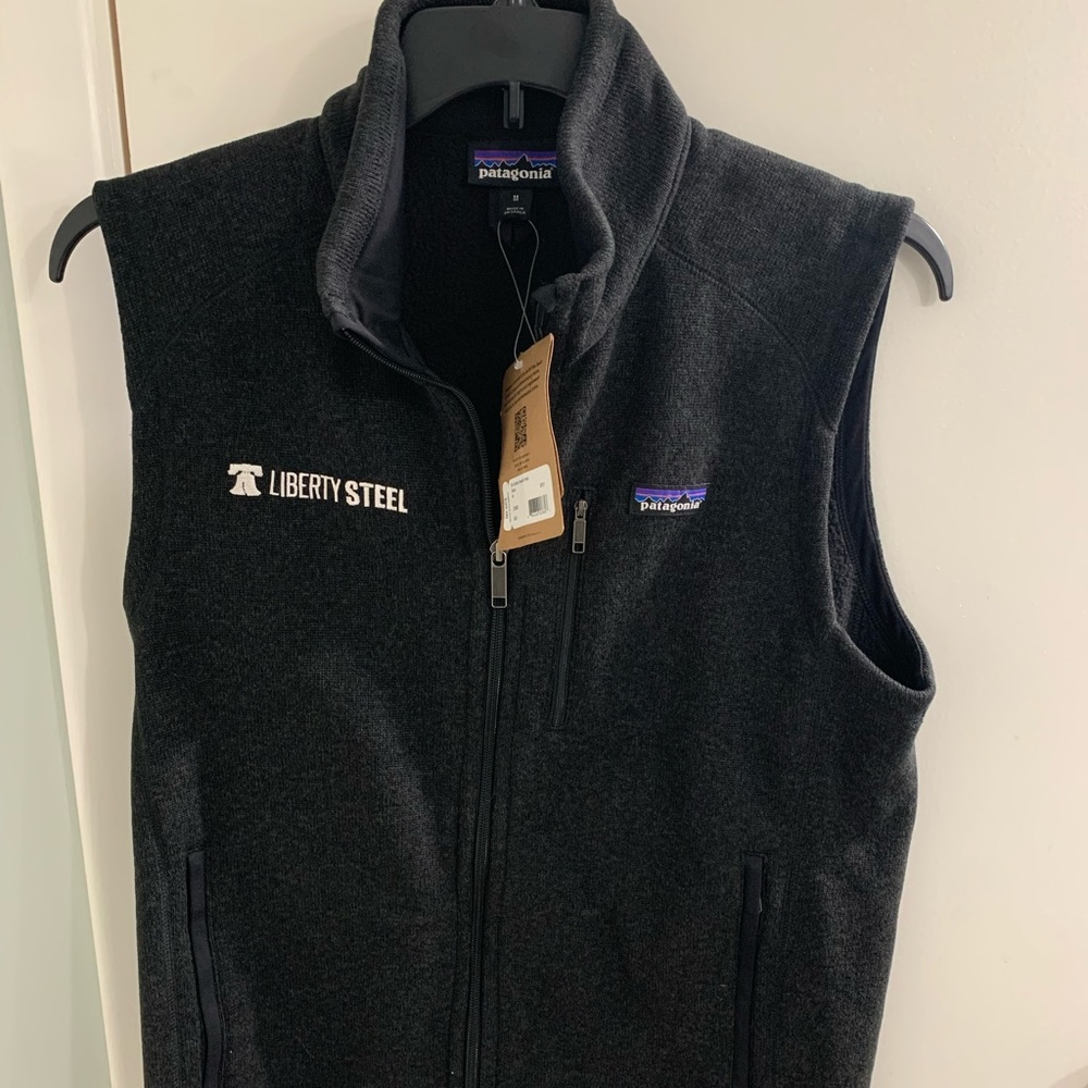 Patagonia Mens vest NWT -*logo*